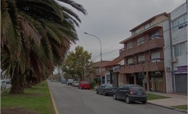 VENDO PROPIEDAD EN BLOCK LOCALES Y DEPTOS (PARQUE LURO)