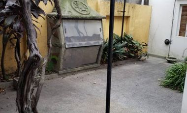 Casa PH en venta en Lanus Oeste