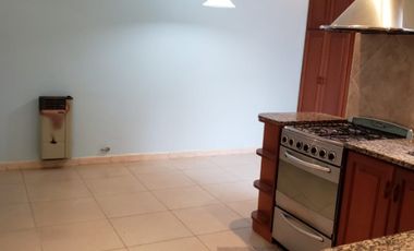 Casa PH en venta en Lanus Oeste
