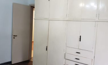 Casa PH en venta en Lanus Oeste