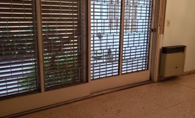 Casa PH en venta en Lanus Oeste