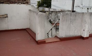 Casa PH en venta en Lanus Oeste