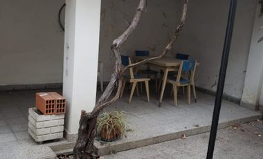 Casa PH en venta en Lanus Oeste
