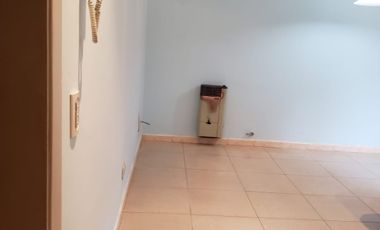 Casa PH en venta en Lanus Oeste