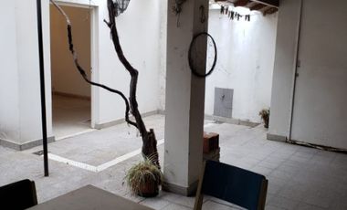 Casa PH en venta en Lanus Oeste