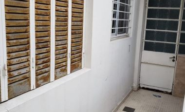 Casa PH en venta en Lanus Oeste