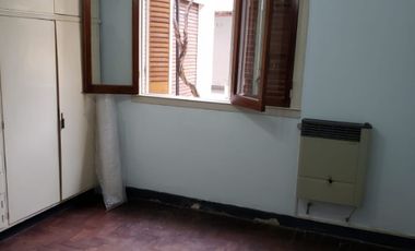 Casa PH en venta en Lanus Oeste
