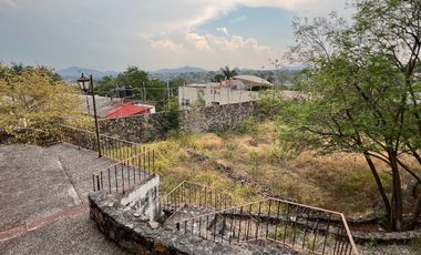 Terreno en Venta en Fraccionamiento Burgos, Cuernavaca