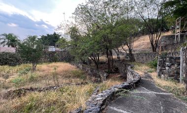 Terreno en Venta en Fraccionamiento Burgos, Cuernavaca