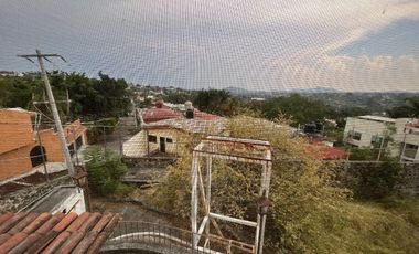 Terreno en Venta en Fraccionamiento Burgos, Cuernavaca