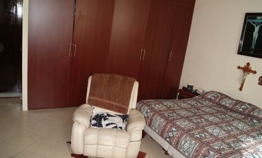 HERMOSA RESIDENCIA EN JARDINES DE ZAVALETA