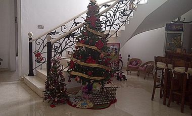 For Rent 4BR Luxury Furnished Townhouse at Cilandak