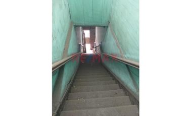 Vendo Inmueble En El Cercado Primer Piso Local Comercial  Y Segundo Piso Como Vivienda