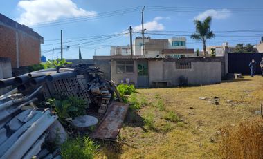 Venta Terreno en Romero Vargas cerca de zavaleta plaza cruz del sur bodegas del