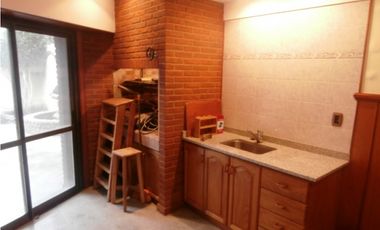 Chalet 4 ambientes. Garage / quincho para 2 autos. A estrenar. Zona San José
