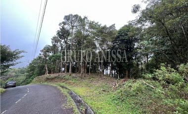 Se Vende Hermoso Terreno en Zona Alta La Rioca