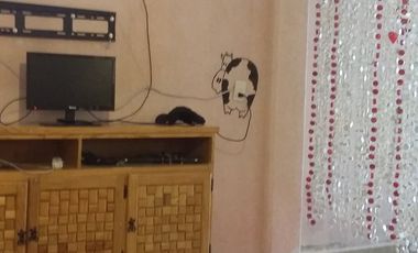 SE VENDE AMPLIA CASA DE TRES NIVELES CON BUENOS ACABADOS EN IZTAPALAPA