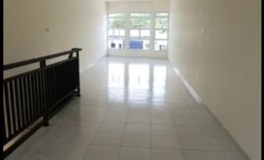 Ruko 2 lantai siap pakai depan pasar teras Mojolegi Biyolali Jawa Tengah