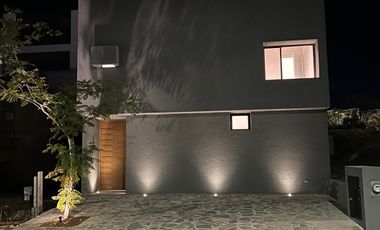 CASA EN VENTA  FRACC. RIO ALTOZANO, MORELIA VENTA