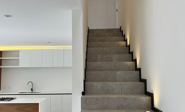 CASA EN VENTA  FRACC. RIO ALTOZANO, MORELIA VENTA