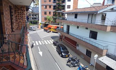 casa en arriendo en las mercedes. Cod A9432976