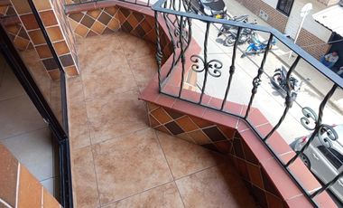 casa en arriendo en las mercedes. Cod A9432976