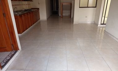 casa en arriendo en las mercedes. Cod A9432976