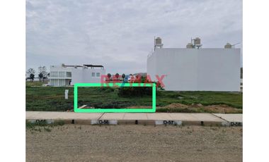 Se Vende Terreno En Hermoso Condominio !!