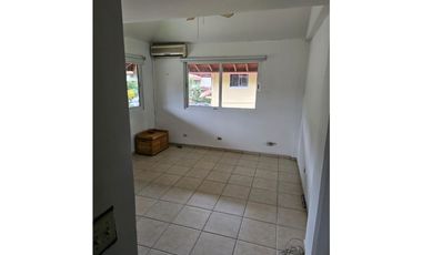 ANCON / ALBROOK / 3 HABITACIONES / 594m2 / BALCON / 2 TERRAZAS