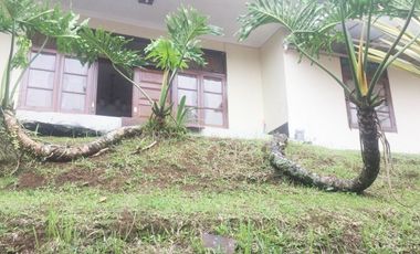 Sewa Villa Bukit Punclut Dekat Kuliner Punclut Bandung