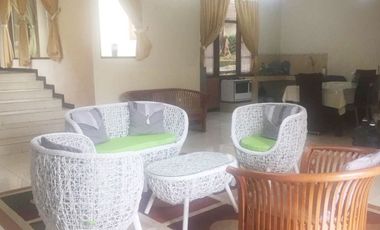 Sewa Villa Bukit Punclut Dekat Kuliner Punclut Bandung