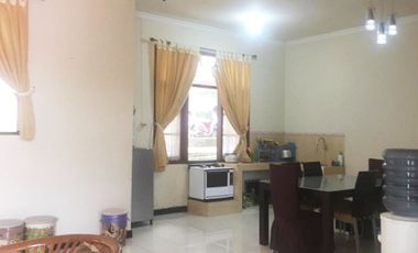 Sewa Villa Bukit Punclut Dekat Kuliner Punclut Bandung