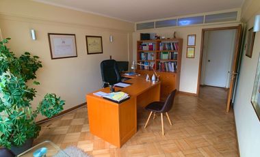 Set de Oficinas en muy Buena Ubicación