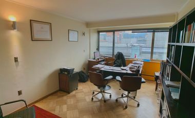 Set de Oficinas en muy Buena Ubicación