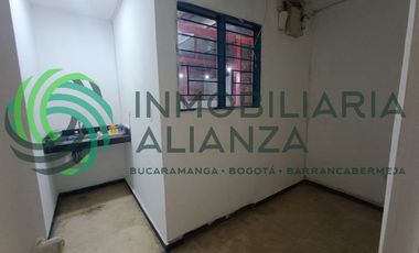 bodega en arriendo en campestre. Cod A16725