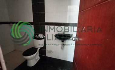 bodega en arriendo en campestre. Cod A16725