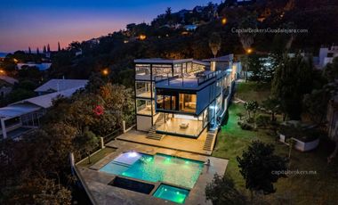 Casa en venta El Palomar zona sur Alberca Lujo