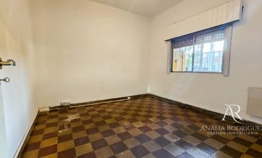 ALQUILER – PH / DEPARTAMENTO TIPO CASA - 3 AMBIENTES AL FRENTE – SIN EXPENSAS – ENTRADA INDEPENDIENTE – BOULOGNE