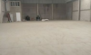 BODEGA EN RENTA DE 600 M2