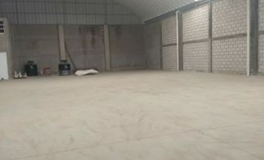 BODEGA EN RENTA DE 600 M2