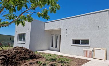 Casa  Santa Elena | Pilar del este | VCO propiedades