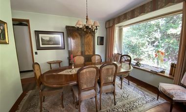 Casa en venta de 6 dorm. en sector Mayflower, Lo Barnechea