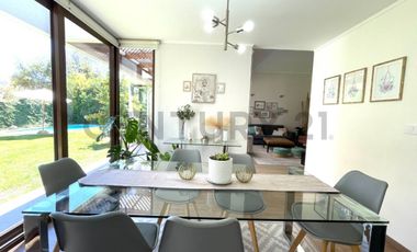 VENDO HERMOSA CASA ESTILO MEDITERRÁNEA EN SANTA ELENA CHICUREO