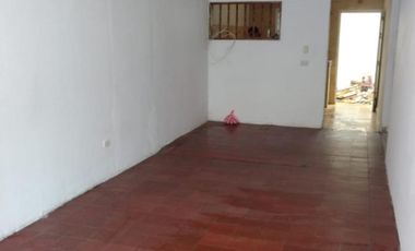 casa-local en venta en arboleda. Cod V78567