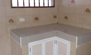 casa-local en venta en arboleda. Cod V78567