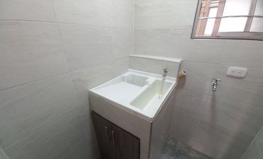 apartamento en arriendo en arboleda  algarrobo piso 3 sin ascensor. Cod A13616