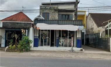 Rumah Luas Pinggir Jalan Raya Bakalan Krebet Bululawang Malang