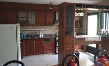 Casa con amplias comodidades