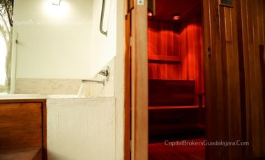 Casa en Venta con Alberca en Balcones de La Calera
