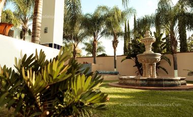 Casa en Venta con Alberca en Balcones de La Calera